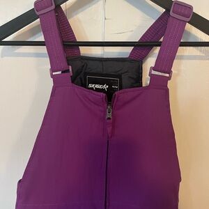 VERY GENTLY USED CHULDREN’S DESIGNER SKI JUMPSUIT, SIZE 10-12